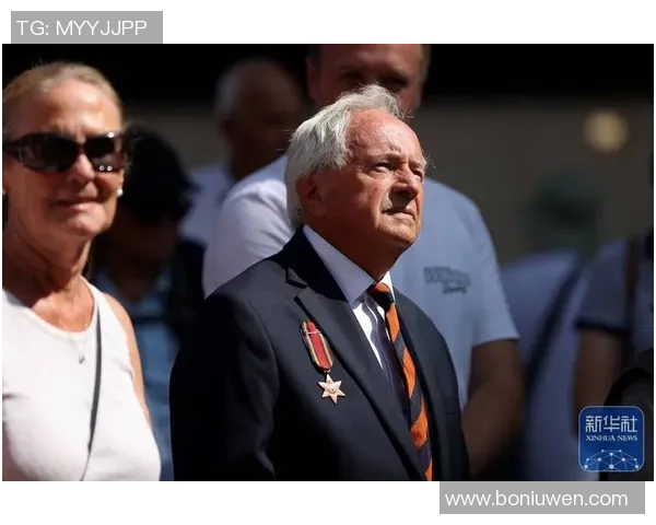 英超球队不默哀撒切尔事件解读及其社会影响